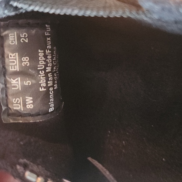 Soul Naturalizer Sneakers Womens size 8W Turner slip on faux fur camo Winter - Picture 7 of 9